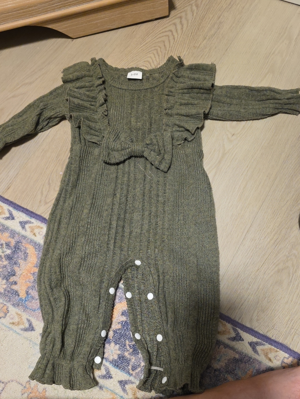 SHEIN Olive Ribbed Baby One-Piece with Bow & Ruffle